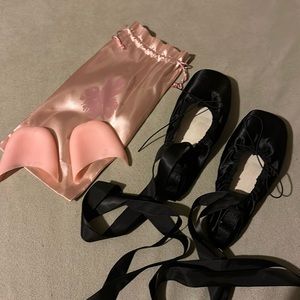 PROFESSIONAL BALLET SLIPPERS | BLACK | Size 7